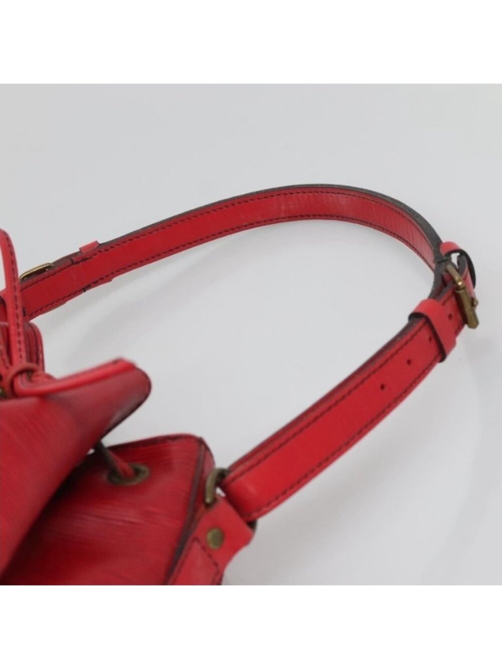 Authentic LOUIS VUITTON Epi Noe Shoulder Bag Red M44007 LV - Picture 15 of 16